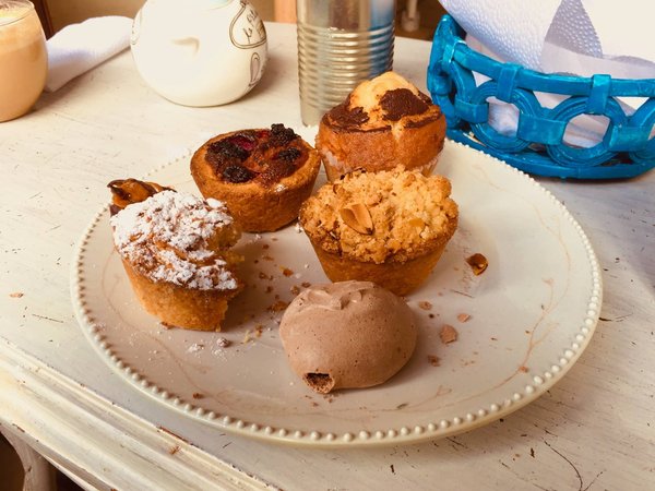 How to Bake a Gourmet Lemon and Earl Grey Pound Cake with a Glaze Drizzle?